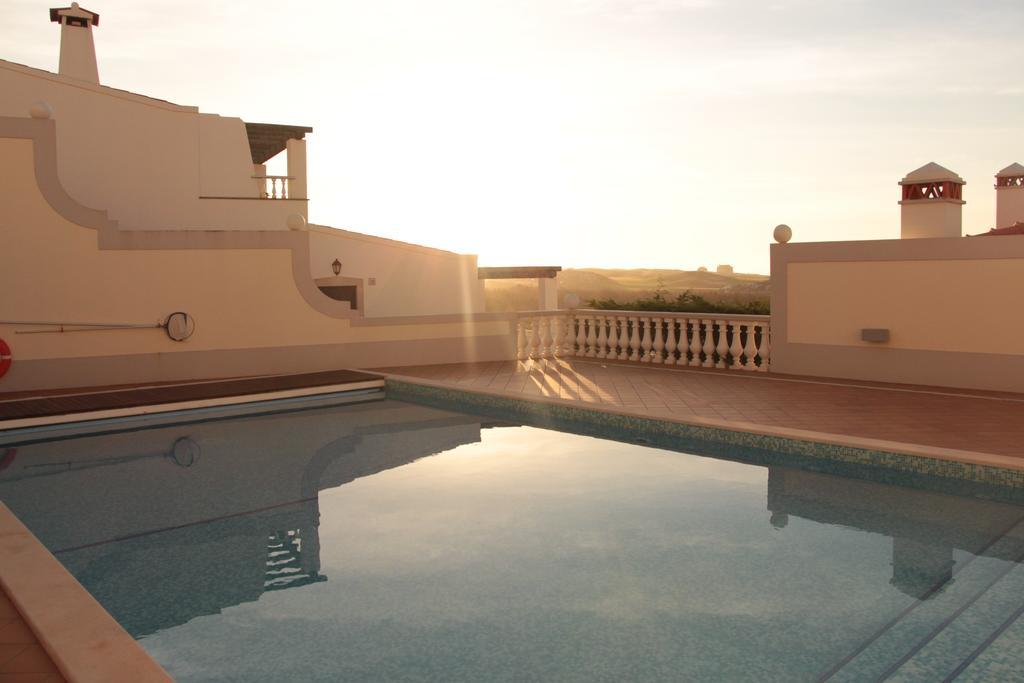 Maravilhoso T2 Vila Da Praia Amoreira  Buitenkant foto